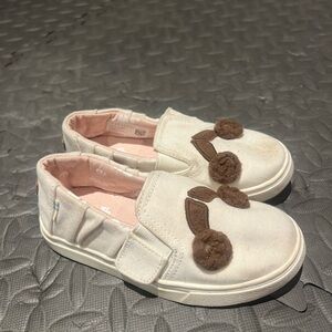 Toms Kids Cream Princess Leia Slip-On Sneakers